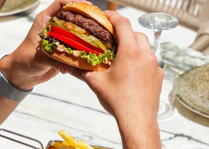 La - La Beiurut Hotell *