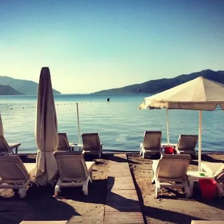 La - La Beiurut Hotell *