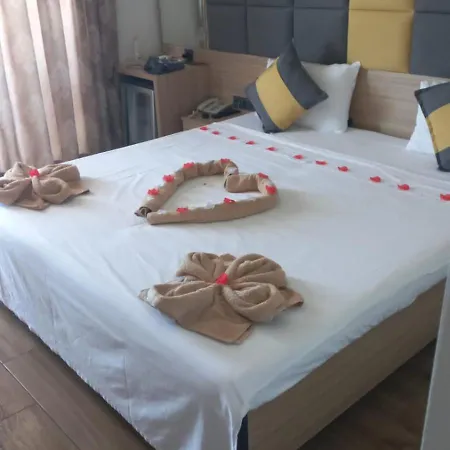 La - La Beiurut Marmaris