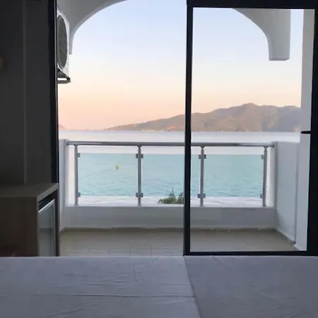 La - La Beiurut Hotell *