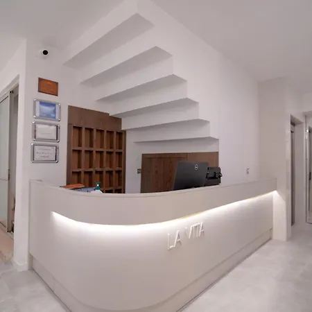 Szálloda La - La Beiurut *